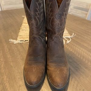 EUC Ariat Cowgirl boots